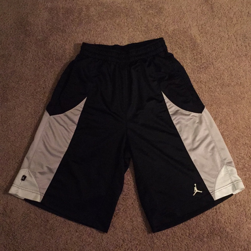 Basketball / athletic shorts